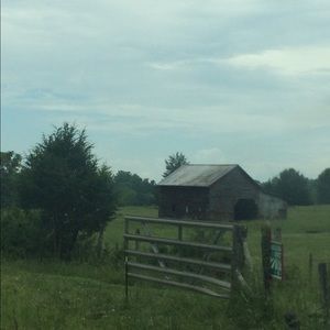 Meet your Posher, Saadia